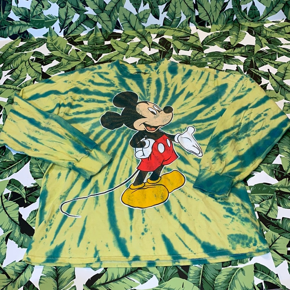 Disney Long Sleeve Green & Yellow Tie Dye Size Small Shirt